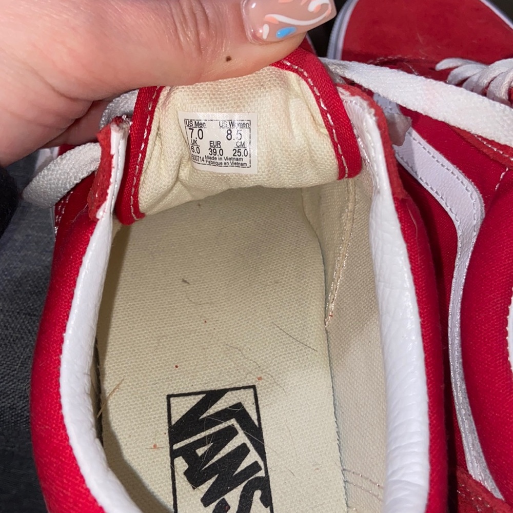 Vans - Picture 5 of 6